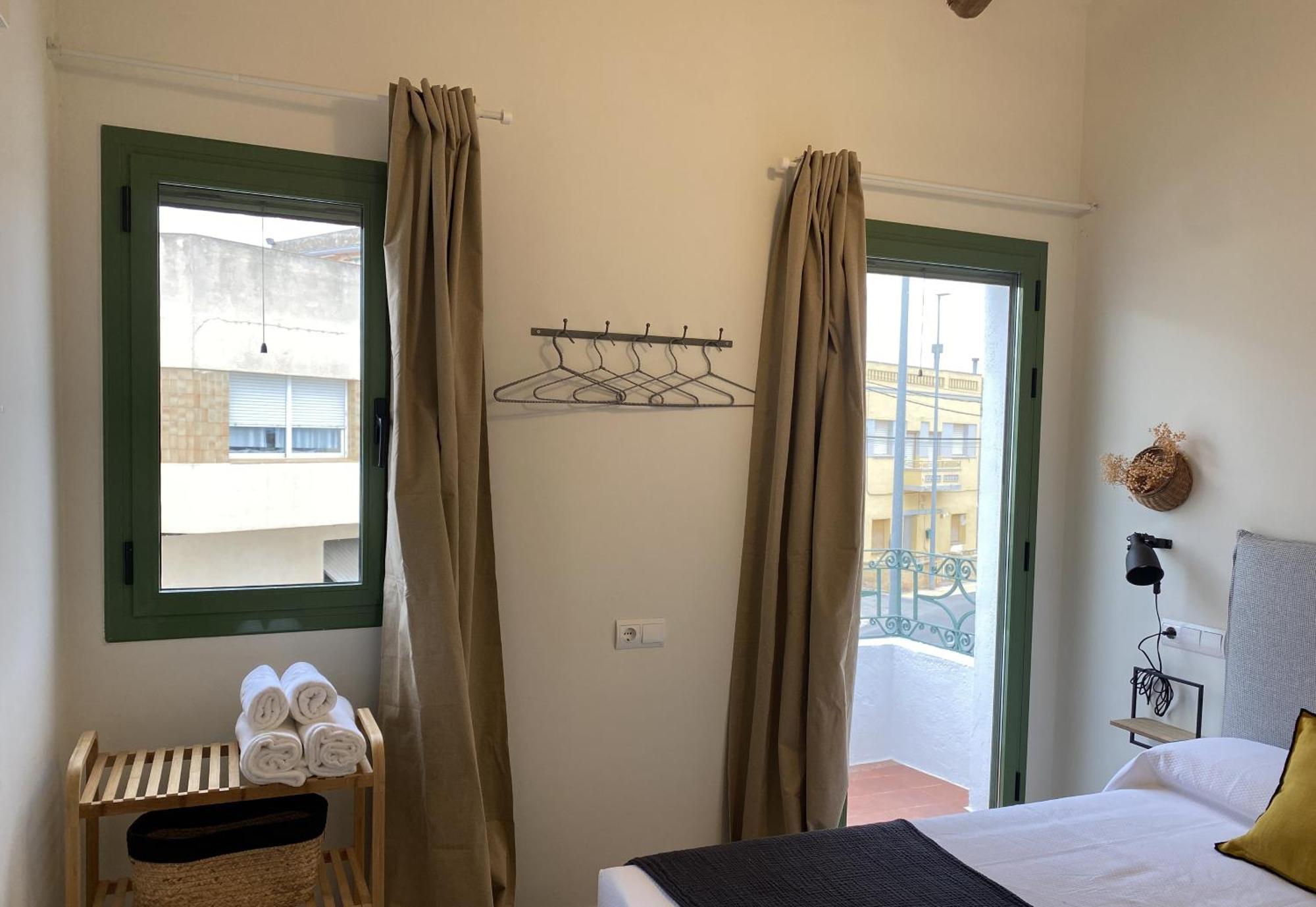 Hotel Les Filles à Deltebre Extérieur photo