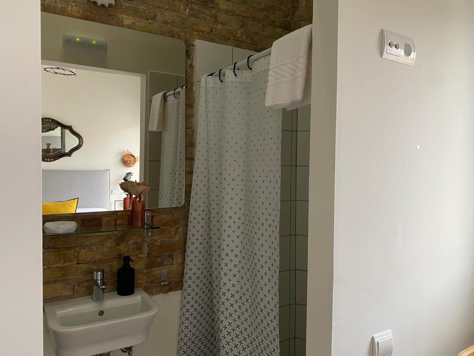 Hotel Les Filles à Deltebre Extérieur photo