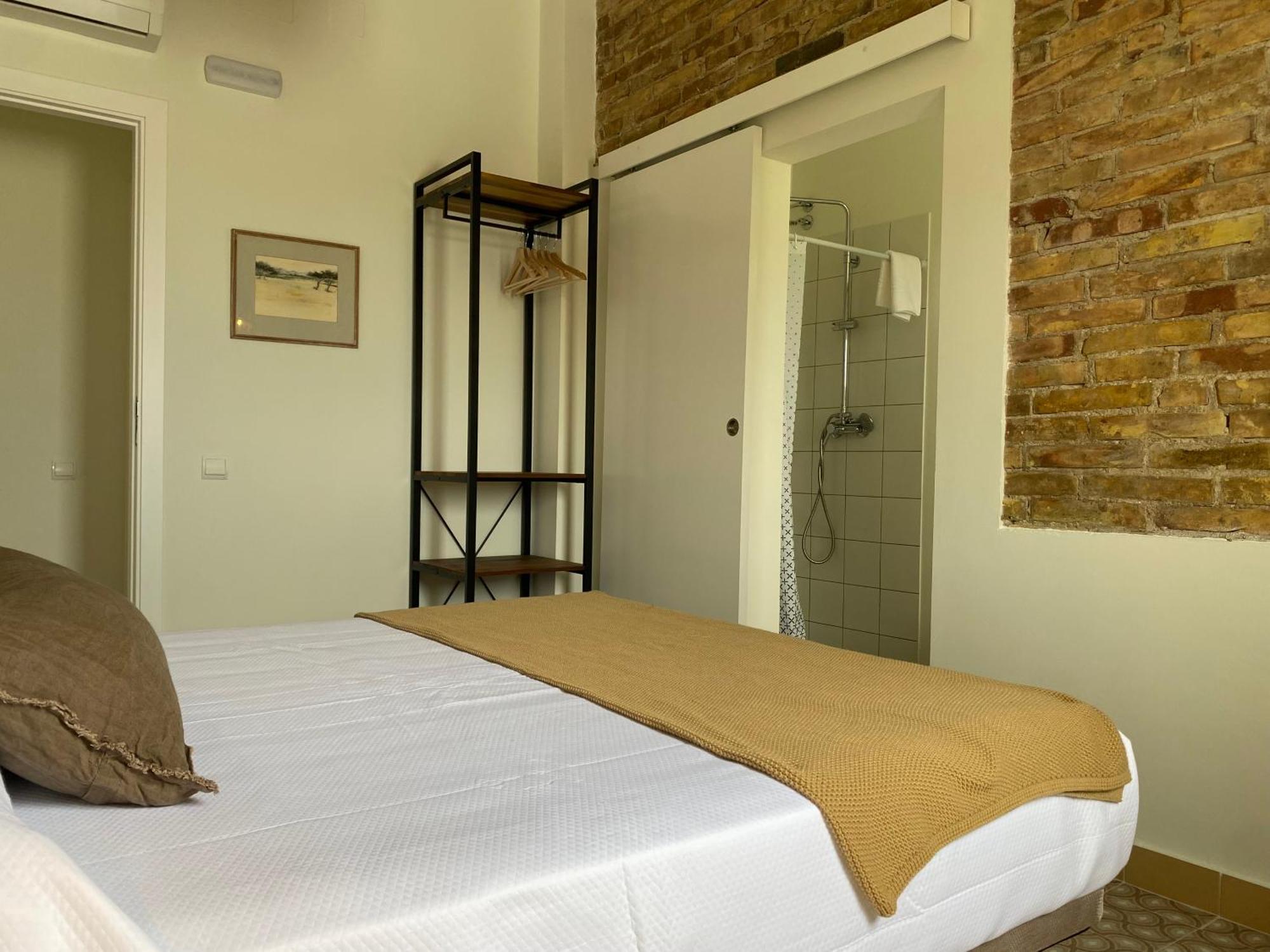 Hotel Les Filles à Deltebre Extérieur photo